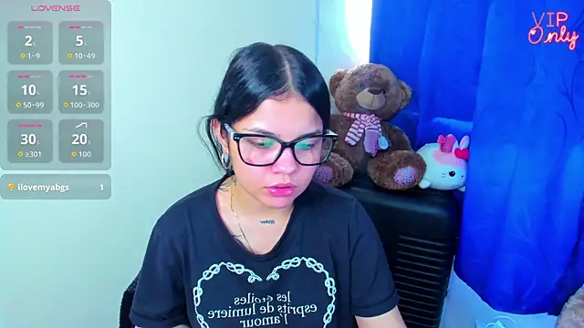 Chat +18 de angelina_77 ao vivo