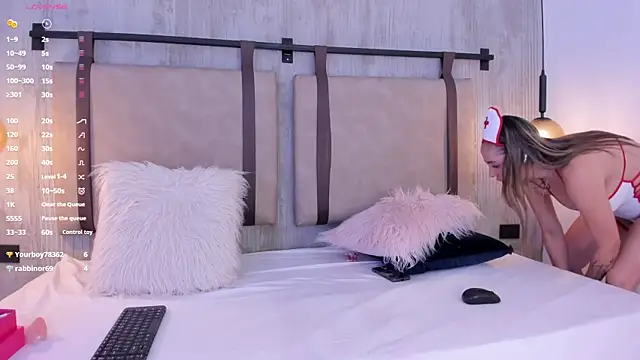 Chat XXX en directo de AnnyRhode_