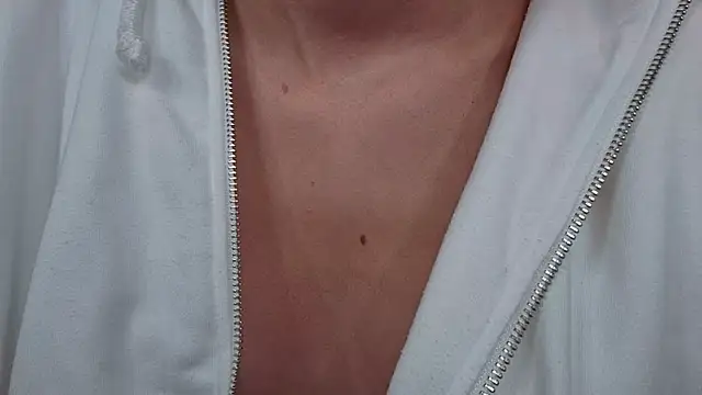 ExitedTroth élő XXX-chatje