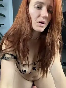 צ'אט XXX בשידור חי של KatyaFox