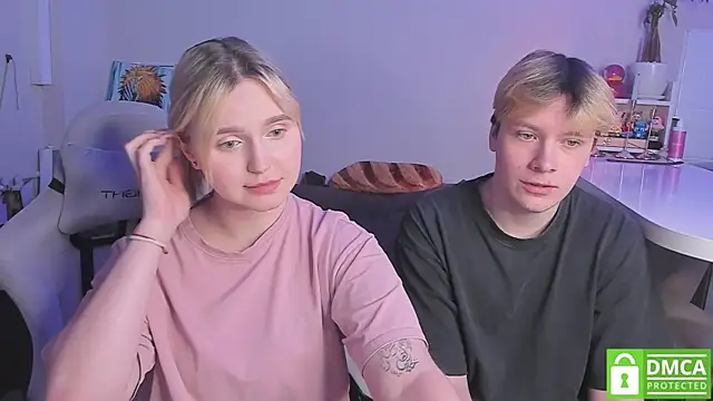 RomPomPony webkamerás műsora