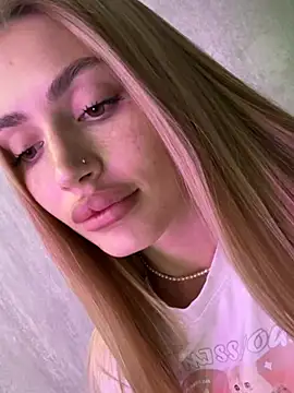 Elizabeth_Tay Chat XXX in diretta
