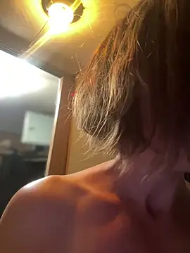 Chat +18 de SexyB214 ao vivo