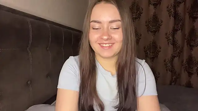 SelenaBrook: онлайн-секс-чат