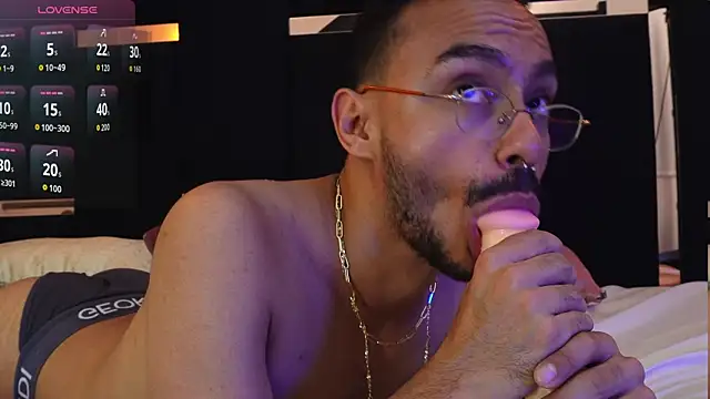 Živý XXX chat thomas_montiel