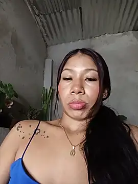 Rous-squir Adlı Modelin Canlı XXX Sohbeti