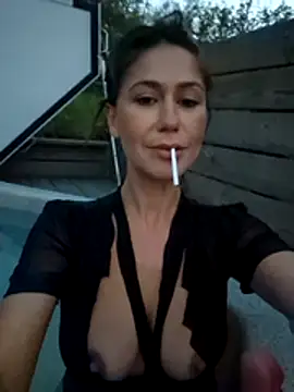 CelynaRoss Adlı Modelin Canlı XXX Sohbeti