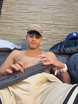 Chat XXX en directo de Lander_Cruz