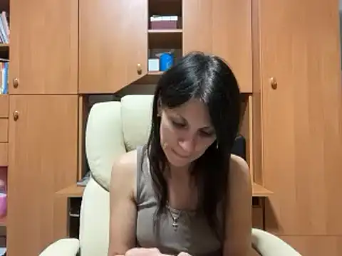 InjaAtHome XXX чат на живо