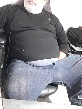 Chat +18 de 12Paradarte ao vivo