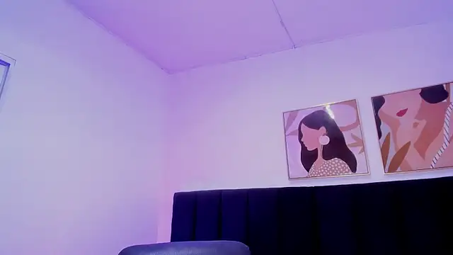 XXX chat uživo modela dullce77
