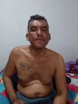 Daddy1972 Show in webcam