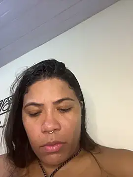 Chat XXX ao vivo de ZahraAmira_