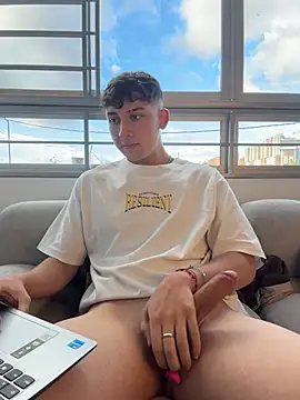 OLIVER_KのライブXXXチャット