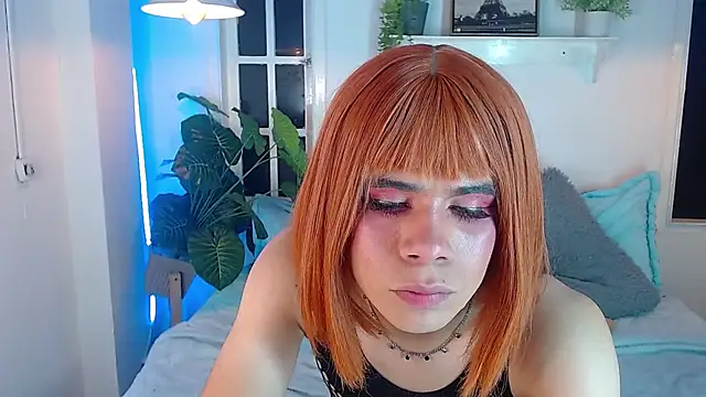 Chat XXX en directo de emma_cut3_