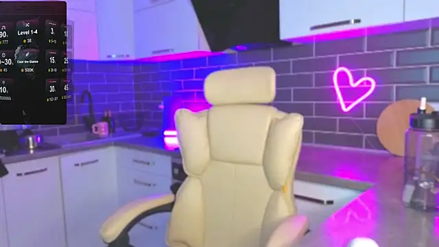 ShaiyaMinn3's Live XXX Chat