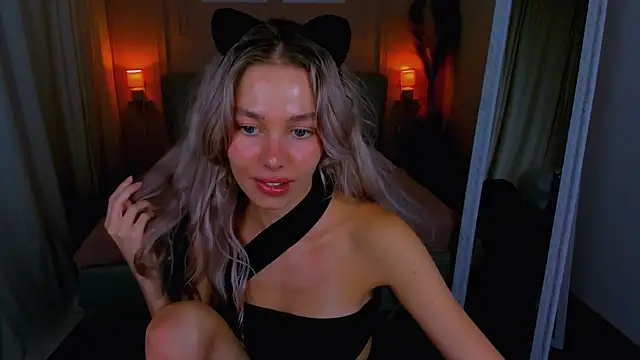 LuluAlis' Live XXX Chat