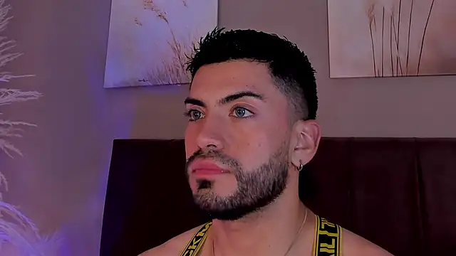 Chat +18 de Alexander_Diazz ao vivo