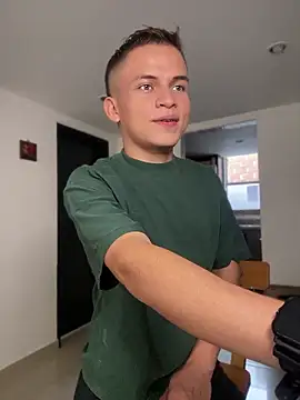 _Leo_Boy লাইভ XXX চ্যাট