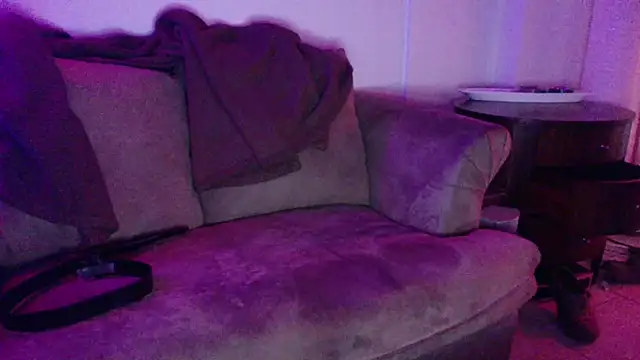 Webkamerová show Bearlyfuckinglogan