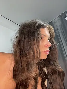 CurlyLara Live XXX-Chat