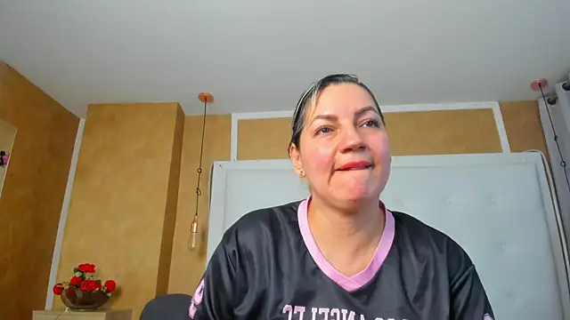 Chat XXX en directo de Heidy_milf