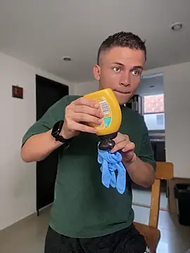 _Leo_Boy – Naživo XXX chat