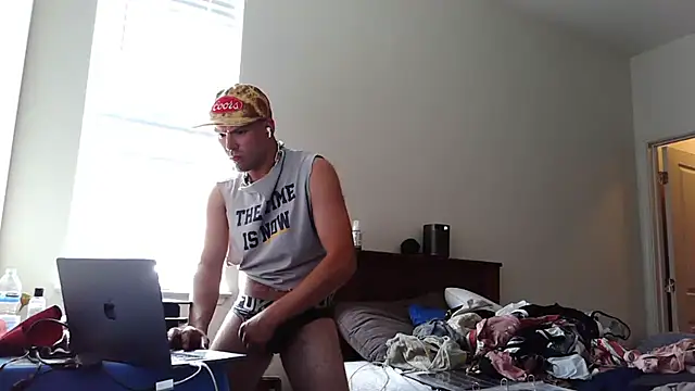 69woodinson Show in webcam