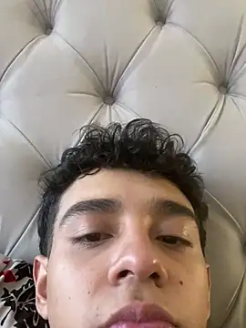 XXX chat uživo modela yoskingg