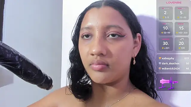 veronica_bigass' Live XXX Chat