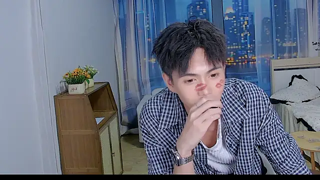 xiaoyang-FF Chat XXX in diretta