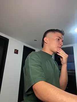 Онлайн чат XXX _Leo_Boy