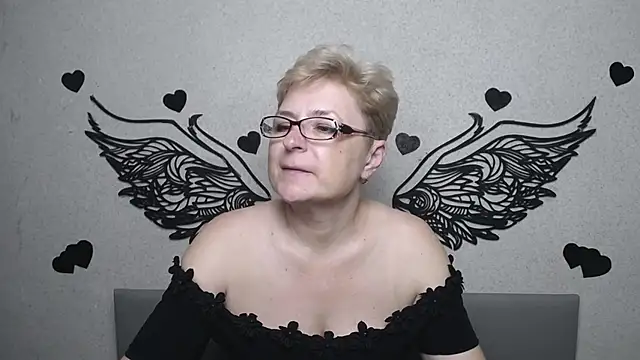 Chatroom XXX en direct de EmiliaGree