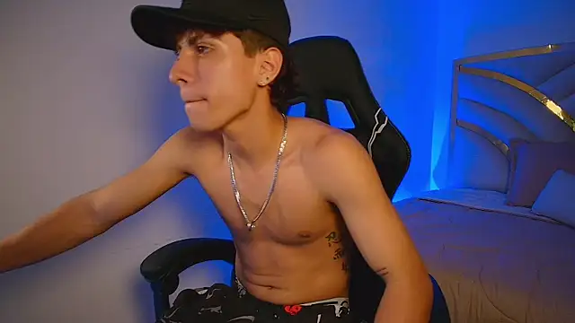 Ryaan_Stone Live XXX Chat