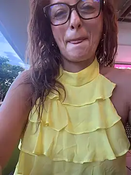 Chatroom XXX en direct de CioniWeiss
