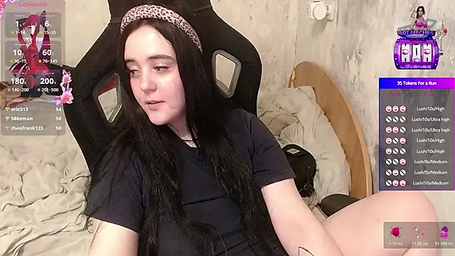 your_8a8y's Live XXX Chat
