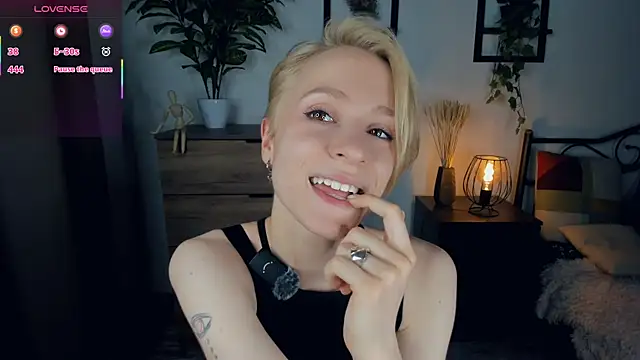 JanettePerro's Live XXX Chat