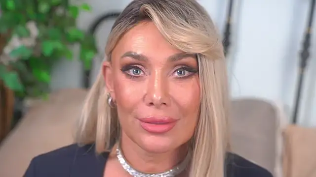 IsadoraDunkan Live XXX-chat