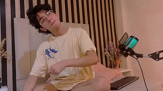 Twink_Sebas7 webkamerás műsora