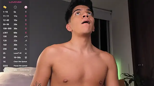 OnlySantty 라이브 XXX 채팅