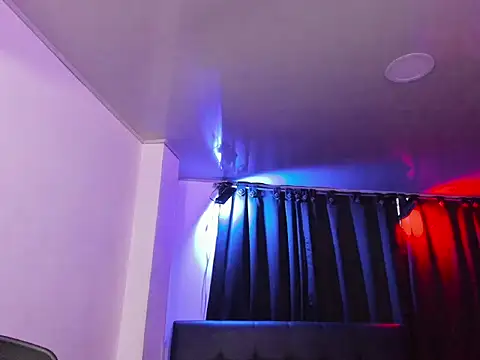 Chat +18 de nataliasweet98 ao vivo