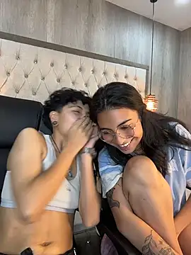 Chat +18 de ian_mathias_ ao vivo