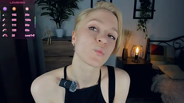 XXX chat uživo modela JanettePerro