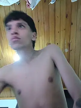 XXX chat uživo modela H3ll_B0Y_