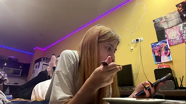 LinZavr's Live XXX Chat
