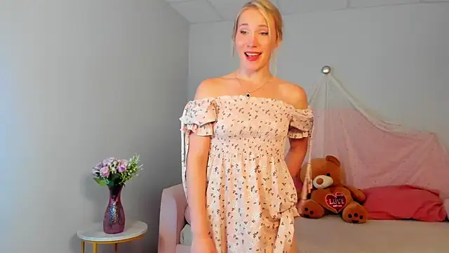 ElaraVoltage Live XXX-Chat