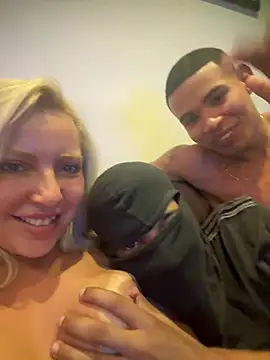 Juuhschmitt live XXX chat
