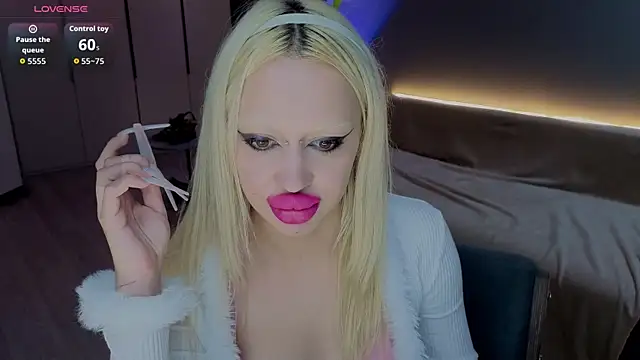 دردشة Luna_Beverly الجنسية المباشرة