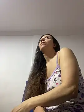 HeyAmaraa XXX чат на живо