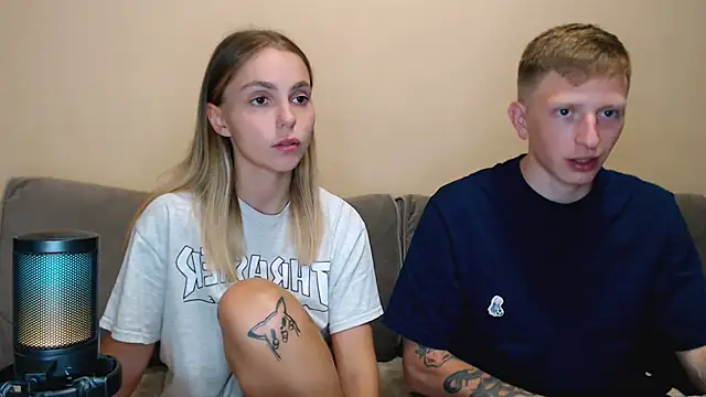 juliaanddima élő XXX-chatje